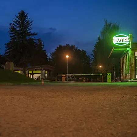 Motel Dlouha Louka 3* 체스케부데요비체