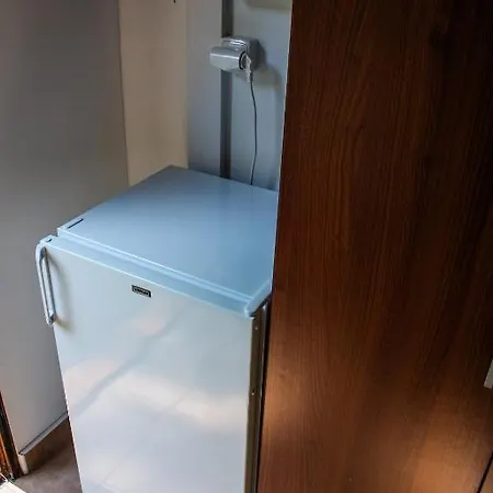 모텔 Motel Dlouha Louka 3*